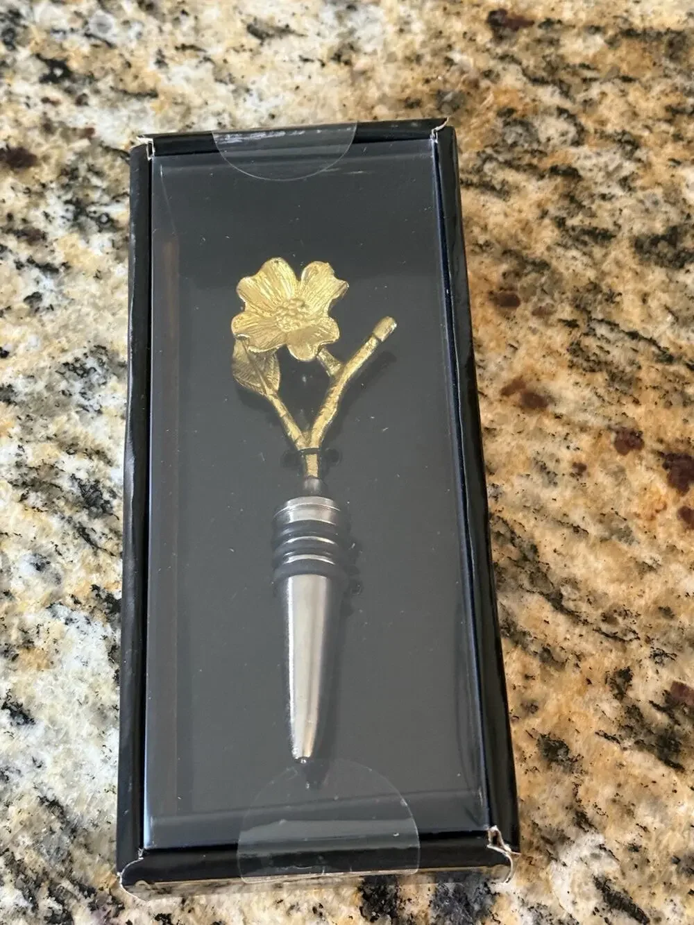 Beekman Home~ Michael Aram Style~ Parcel Gilt Dogwood Wine Bottle Stopper